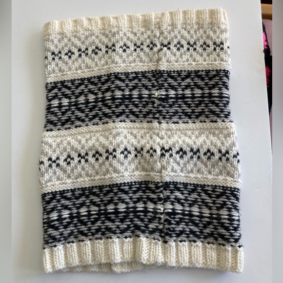 Gap Knit Cowl Neck Scarf One Size - Picture 1 of 7